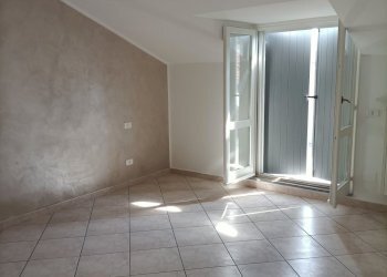 camera da letto - Trilocale Via Giandomenico Romagnosi, Castel San Giovanni - foto 20