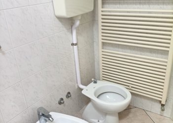 bagno - Trilocale Via Giandomenico Romagnosi, Castel San Giovanni - foto 23