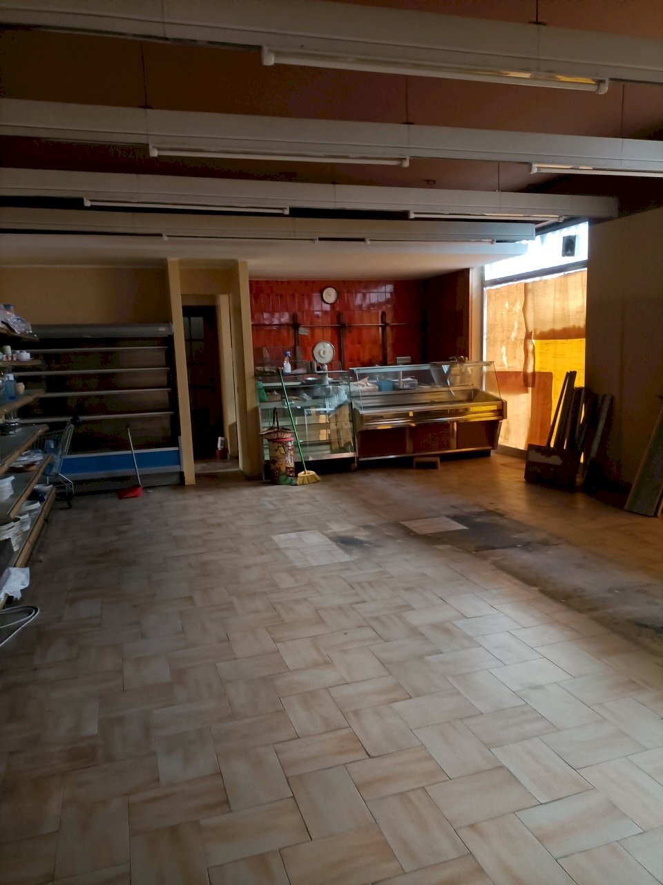 negozio - Locale Commerciale Via Piazzuola, Borgonovo Val Tidone - foto 3