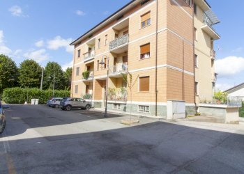 001.JPG - Quadrilocale Via Piramide 41, Narzole - foto 2