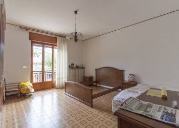 027.JPG - Casa indipendente Via G.B.Adriani 2, Cherasco - foto 28