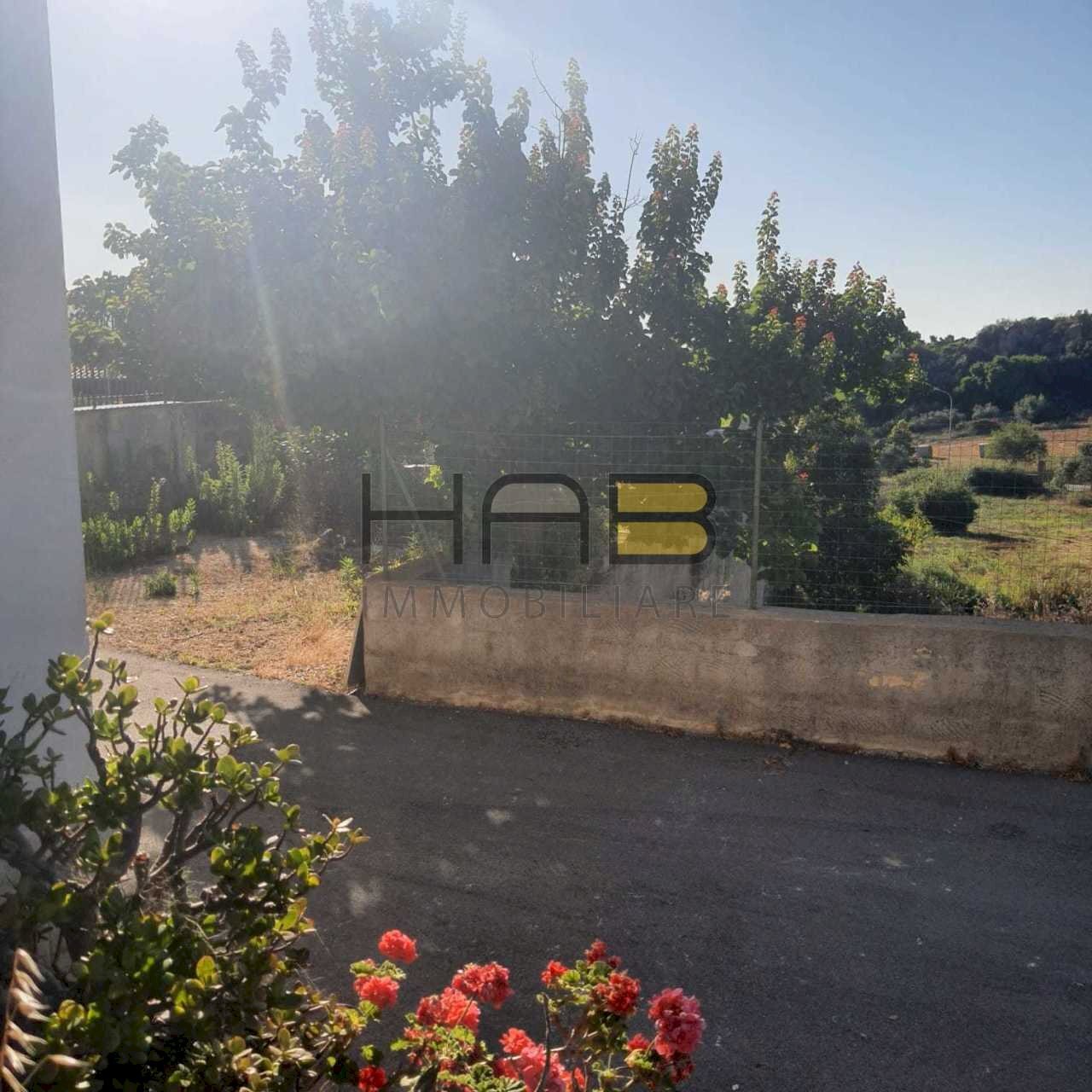 esterna 1.jpeg - Villa Valderice - photo 2