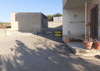 area comune.jpeg - Villa Valderice - photo 4