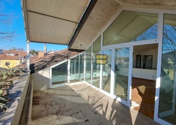 20250117_112524.jpg - Locale Commerciale Via San Filippo Benizzi 8, Padova - foto 3