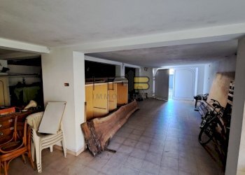 20250117_111058.jpg - Locale Commerciale Via San Filippo Benizzi 8, Padova - foto 18