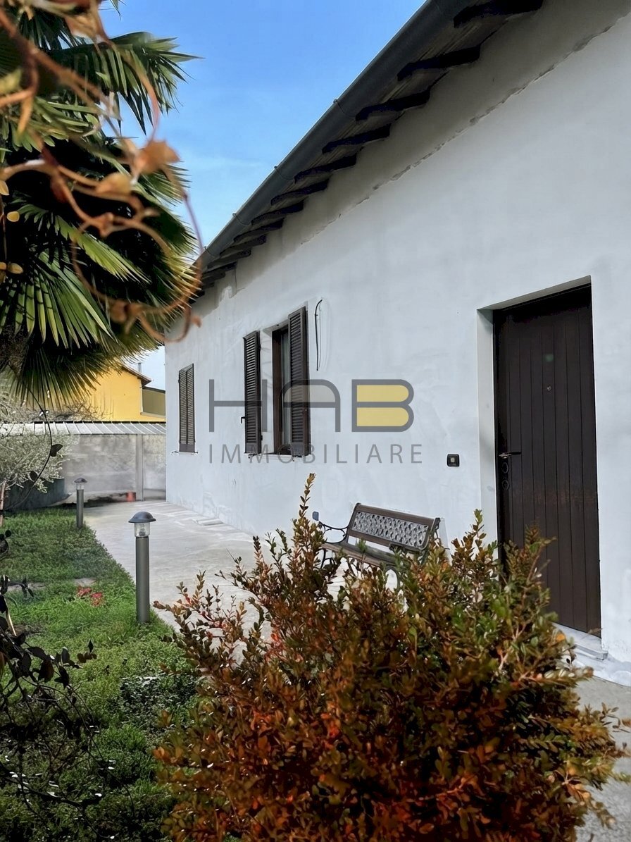 1 - Villa Via Ferno, Busto Arsizio - photo 1