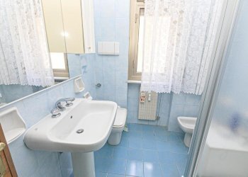 Bagno (2).jpg - Appartamento Via alcide de gasperi 40, Campomorone - foto 24