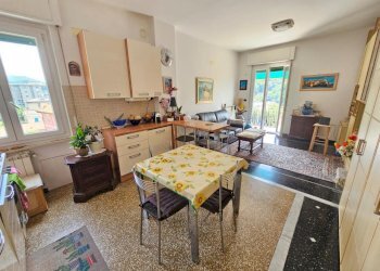 Cucina abitabile (4).jpg - Appartamento Via Campomorone 105, Genova - foto 7