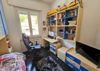 Camera 1 (3).jpg - Appartamento Via Campomorone 105, Genova - foto 20