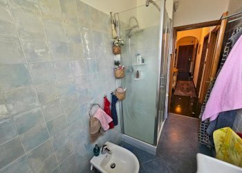 Bagno (2).jpg - Appartamento Via Campomorone 105, Genova - foto 28