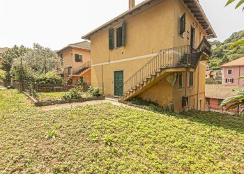 giardino - Casa indipendente Campomorone - foto 1