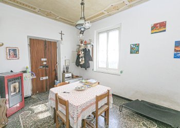 2? piano - sala - Casa indipendente Via Monte Comego 75, Ceranesi - foto 5