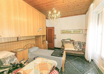 Camera 2 (2).jpg - Appartamento Via alcide de gasperi 28, Campomorone - foto 24