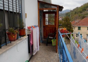 balcone di accesso - Appartamento Strada Statale 35 dei Giovi 53, Mignanego - foto 3