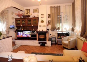 sala - Appartamento Strada Statale 35 dei Giovi 53, Mignanego - foto 6