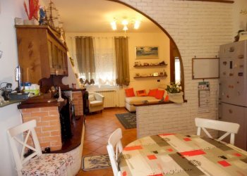 cucina - Appartamento Strada Statale 35 dei Giovi 53, Mignanego - foto 11