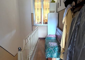 scale - Appartamento Via Natale Gallino 76A, Genova - foto 9