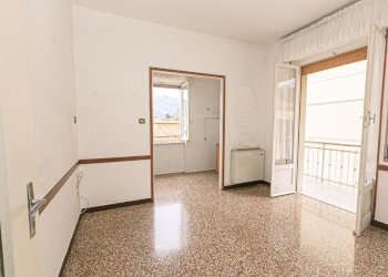 cucinino e tinello (2).jpg - Appartamento Via Alcide De Gasperi  44, Campomorone - foto 3