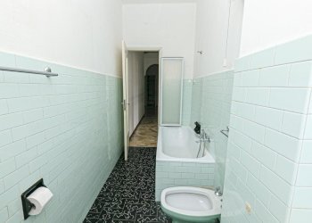 bagno (1).jpg - Appartamento Via Alcide De Gasperi  44, Campomorone - foto 10