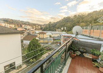 balcone e vista - Appartamento Via Bartolomeo Parodi 59, Ceranesi - foto 6