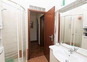 Bagno (3).jpg - Quadrilocale Campomorone - foto 16