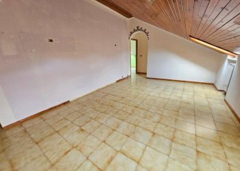 sala doppia (3).jpeg - Appartamento Via Benedetto da Cesino 38A, Genova - foto 7