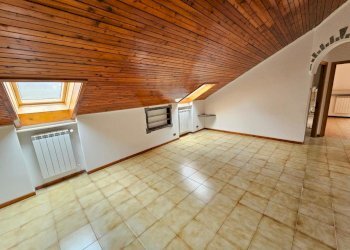 sala doppia.jpeg - Appartamento Via Benedetto da Cesino 38A, Genova - foto 9