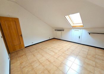 camera 2 (1).jpeg - Appartamento Via Benedetto da Cesino 38A, Genova - foto 14