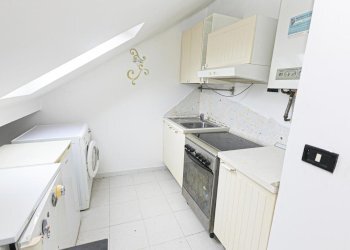 zona giorno con angolo cottura (7) (Copy).jpg - Appartamento Via Torbi 7, Ceranesi - foto 7