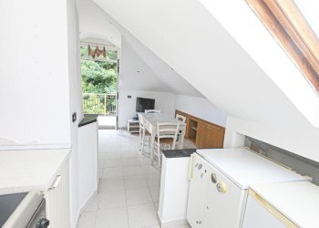 zona giorno con angolo cottura (9) (Copy).jpg - Appartamento Via Torbi 7, Ceranesi - foto 9