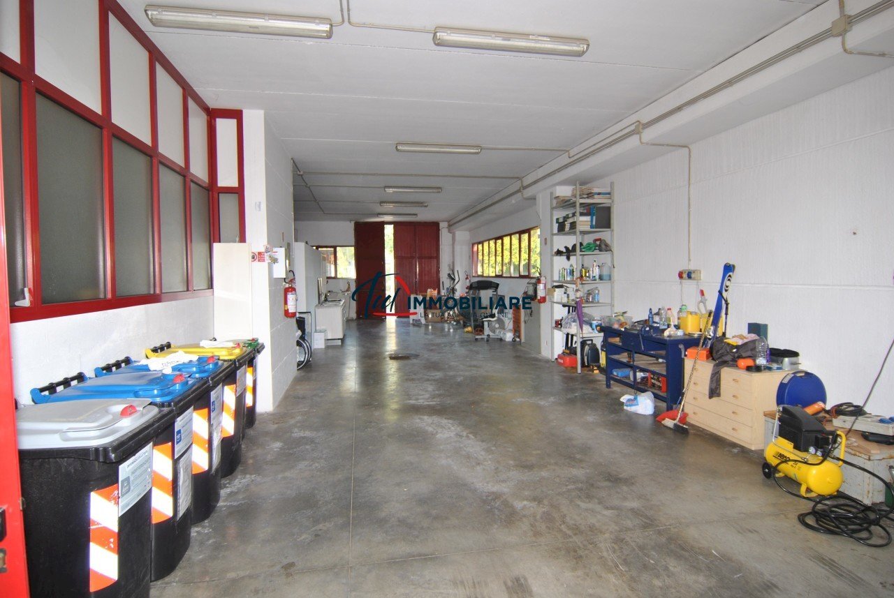 AREA OPERATIVA - Commercial Premises Via Aiaccia 64, Collesalvetti - photo 1