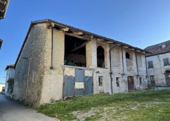 002.jpeg - Rustico Via Belvedere 4, Serravalle Langhe - foto 2