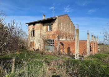 Immagine WhatsApp 2024-11-28 ore 12.15.43_4b127f24 - Rustico Strada Mazzacavallo 26, Sissa Trecasali - foto 2