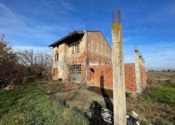 Immagine WhatsApp 2024-11-28 ore 12.15.43_60db60f7 - Rustico Strada Mazzacavallo 26, Sissa Trecasali - foto 6