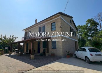 3 (1).jpg - Casa indipendente CONTRADA FIOBBO  14, Spinetoli - foto 2