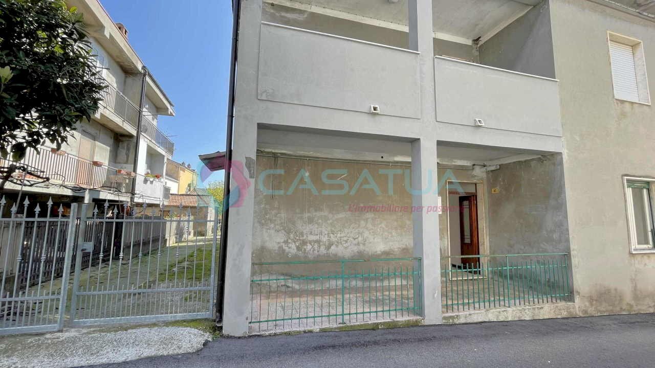 facciata - Porzione di casa Silvi - foto 2