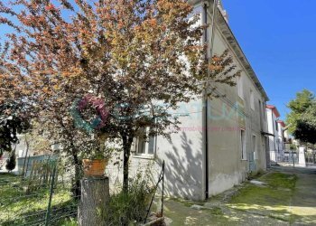 facciata - Porzione di casa Silvi - foto 4