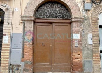 portone ingresso - Monolocale Penne - foto 3