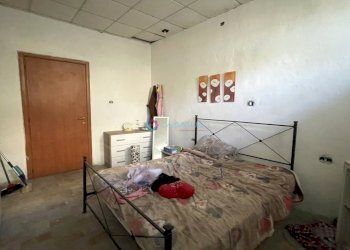 Camera 1 - Locale Commerciale Pineto - foto 11