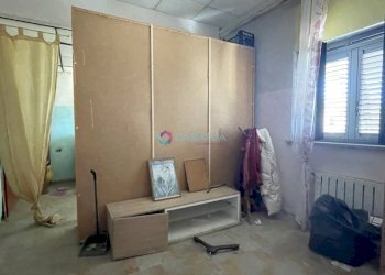 Camera 2 - Locale Commerciale Pineto - foto 14