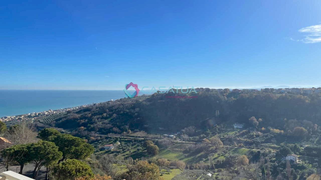 viste - Four-room apartment Silvi - photo 1