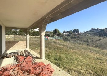 Terrazzo Piano rialzato - Villa Spoltore - foto 19