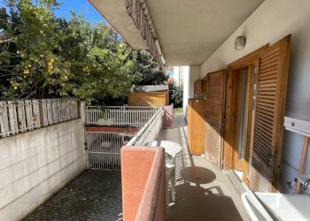 BALCONE.JPEG - Trilocale Città Sant'Angelo - foto 2