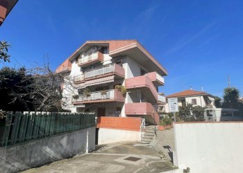 FACCIATA.JPEG - Trilocale Città Sant'Angelo - foto 17