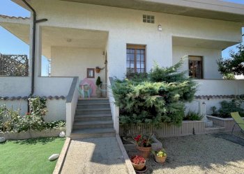 facciata - Villa Silvi - foto 1