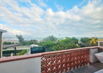 06.jpeg - Bilocale Via P. Ratti 32, Ameglia - foto 8