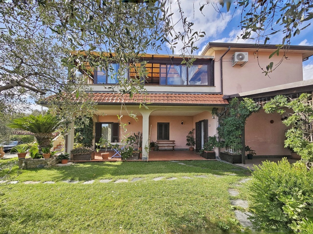 01.jpg - Villa a Schiera Via Porredo 152, Fosdinovo - foto 1