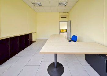 IMG_20250821_125607.jpg - Ufficio Via Brigata Partigiana Ugo Muccini 92, Sarzana - foto 22