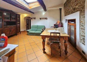 12.jpg - Porzione di casa Via Canepari 70, Fosdinovo - foto 11