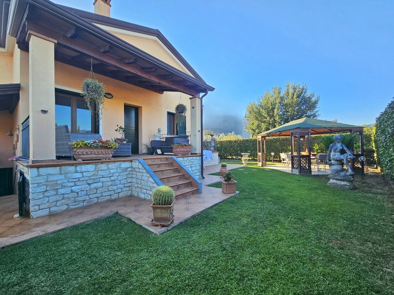 02.jpg - Porzione di casa Via Privata Ghiggini 8, Sarzana - foto 2